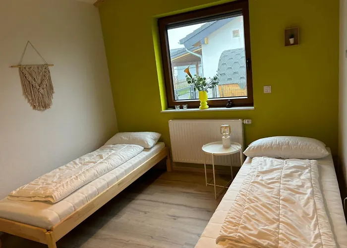 G9 Eingezaeuntes Haus In Randlage Mit Weitblick By Interhome * Grosswurden